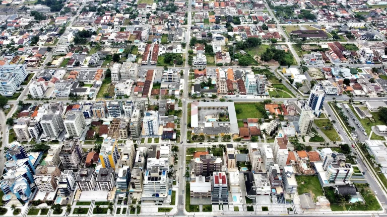 Imagem APARTAMENTO com 2 dormitórios à venda com 168.96m² por R$ 720.000,00 no bairro Caiobá - MATINHOS / PR