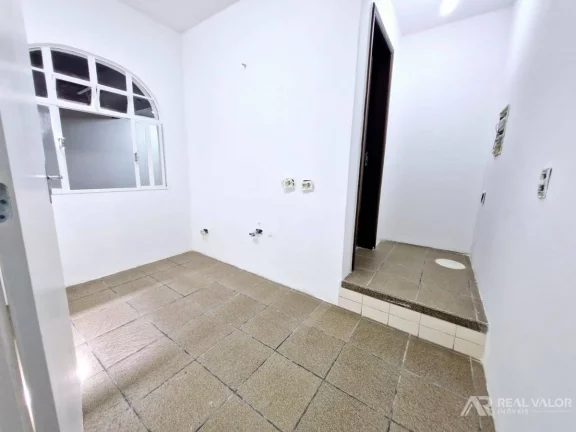 Imagem Salas Comerciais para Locação de Estética Saúde e Bem-estar com Aproximadamente 15m2 ao Lado do Condor do Pinheirinho em Curitiba