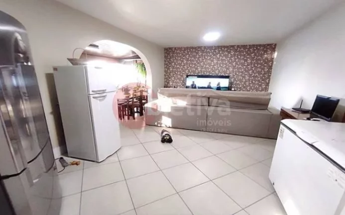 Imagem Cobertura com 3 dormitórios à venda, 150 m² por R$ 550.000,00 - Centro - Cabo Frio/RJ