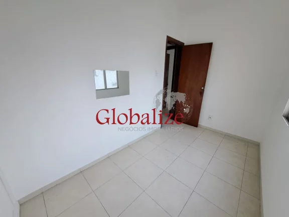 Imagem Apartamento à venda com 108m², 3 quartos, 3 banheiros, sala ampla, quadra da praia, garagem por R$495.000,00 no Boqueirão em Santos
