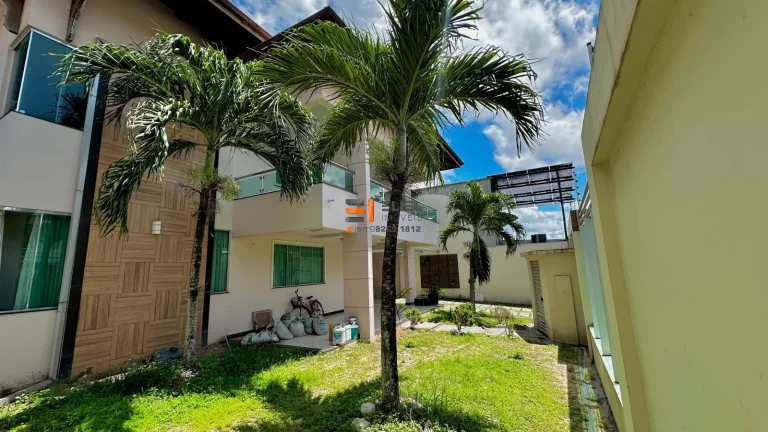 Imagem Imóvel de Luxo com 4 Quartos, 4 Suítes e 4 Salas na Estrela em Castanhal-PA: Venda ou Locação!