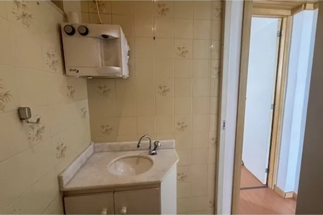 Imagem Sala comercial 35m² REFORMADA a venda Posto 5 de Copacabana