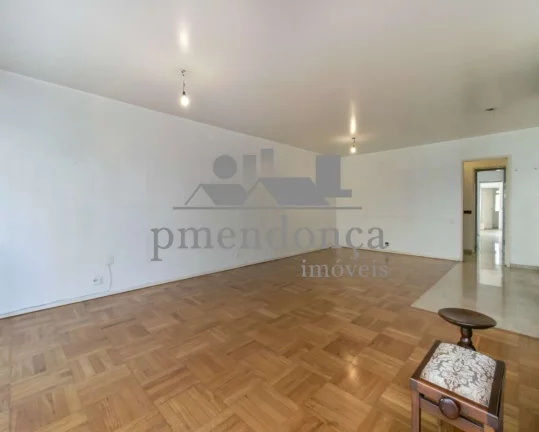 Imagem Apartamento à venda na Rua Dr Brasilio Machado com 03 dormitórios e 01 vaga, 188,50m²