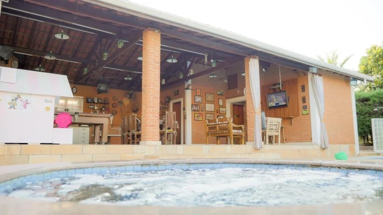 Imagem Sobrado com 5 dormitórios à venda, 695 m² por R$ 2.850.000,00 - Condomínio Monte Belo - Salto/SP