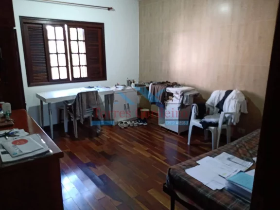 Imagem Casa térrea 3 Dormitórios - 2 Vagas - Jardim Colombo