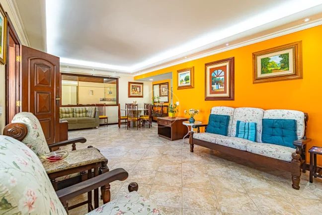 Imagem CASA LINEAR com 4 DORMITÓRIOS e 600m² de terreno no RIOMAR - Barra da Tijuca