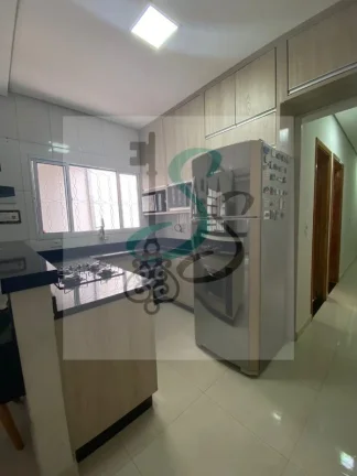 Imagem Venda de casa no Jardim Interlagos, Hortolândia. Casa com 2 dormitórios com armários e piso laminado , sala, cozinha com armários planejados e