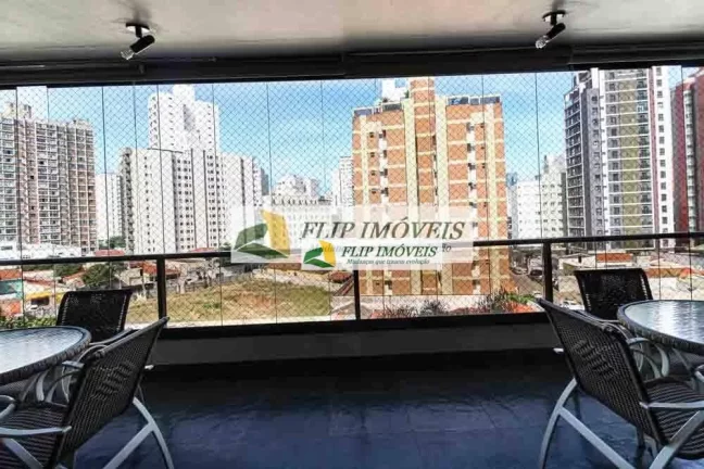 Imagem More em um apartamento com 207 m², 4 suítes, 2 vagas de garagem no miolo do Cambuí - Campinas - SP