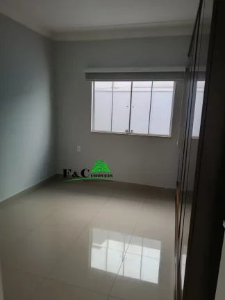 Imagem Casa em Condomínio para Venda em Limeira, Vale das Oliveiras, 4 dormitórios, 1 suíte, 2 banheiros, 2 vagas