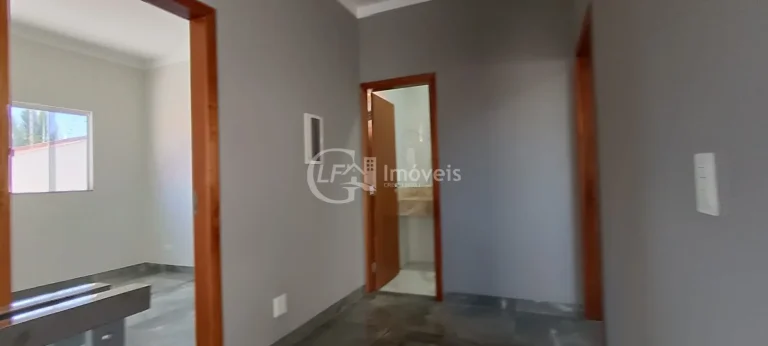 Imagem Casa para venda em Campo Grande-MS, bairro Panamá: 2 quartos, 1 suíte, 1 sala, 3 banheiros, 3 vagas de garagem, 133m².