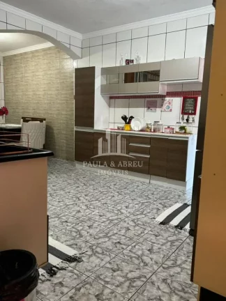 Imagem Sobrado 95m² com 180m² Construído 3 Dormitórios 1 Suíte, 2 Vagas, 3 Banheiros, 2 Sacadas no Vila Vitória, Santo André