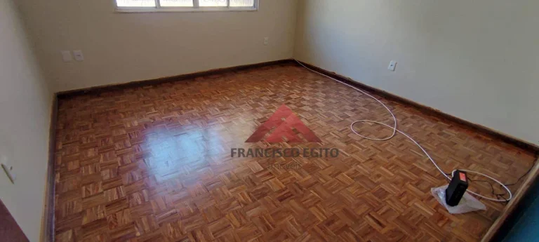 Imagem Casa com 4 dormitórios à venda, 243 m² por R$ 380.000,00 - Barreto - Niterói/RJ