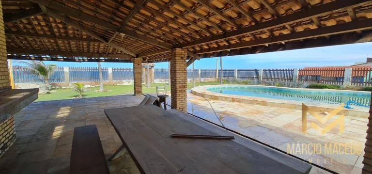 Imagem Casa pé na areia com 6 suítes à venda, 394 m² por R$ 3.000.000 - Morro Branco - Beberibe/CE