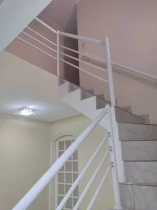 Imagem Sobrado Maravilhosos com 179 m² 3 Dormitorios 2 Vagas Garagens