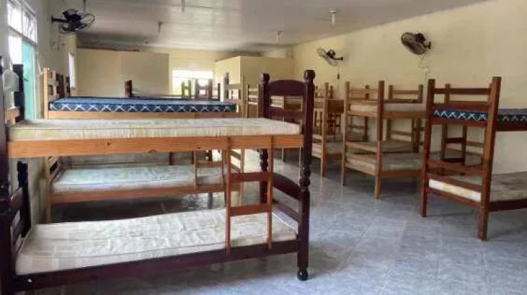Imagem Sítio à venda em Tanguá, com 20 quartos, 2800m2