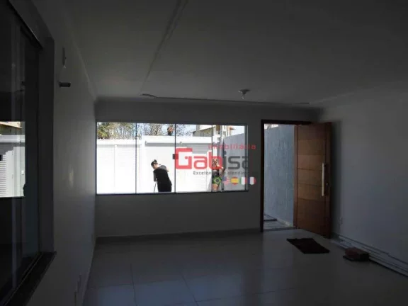 Imagem Casa com 4 dormitórios à venda, 212 m² por R$ 780.000,00 - Jardim São Pedro - São Pedro da Aldeia/RJ