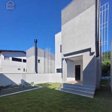 Imagem Casa Alto Padrão 4 dormitórios!