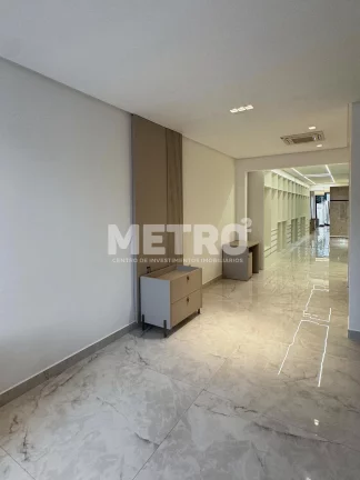 Imagem Casa à venda, no Country Club com piscina com borda infinita