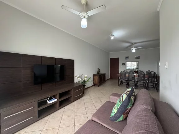 Imagem Apartamento amplo próximo ao mar na Praia Grande
