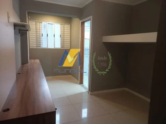 Imagem Casa para Venda com 148m², 3 dormitórios sendo 2 suítes, churrasqueira, 2 vagas.