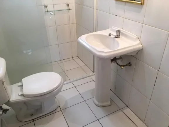 Imagem Sobrado com 4 dormitórios à venda, 283 m² por R$ 650.000,00 - Vila Paiva - Suzano/SP