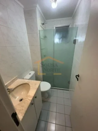 Imagem Apartamento 50m², no último andar, 2 dormitórios, banheiro com box de vidro, sala 2 ambientes, co...
