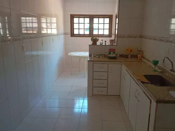 Imagem Sobrado à venda em São Gonçalo, Pita, com 4 quartos, 210m2