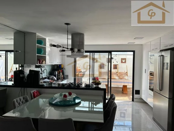Imagem Triplex Encantador, 4 quartos sendo 2 suítes, excelente espaço para a área gourmet!