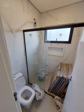 Imagem CASA TÉRREA - ACABAMENTO SUPERIOR - CONDOMÍNIO MONTERREY - MONTE MOR
