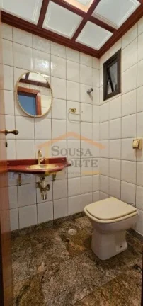 Imagem Apartamento duplex, 275m² em prédio exclusivo com apenas seis unidades. 4 dormitórios, sendo 2 su...