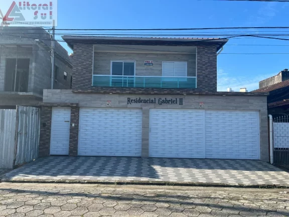 Imagem sobrado de condominio com quintal