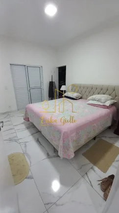 Imagem Casa de Alto Padrão em Condomínio no Bairro Engordadouro