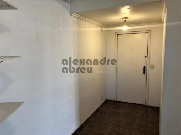 Imagem Apartamento próximo ao Shopping Ibirapuera e estação de metrô em Moema