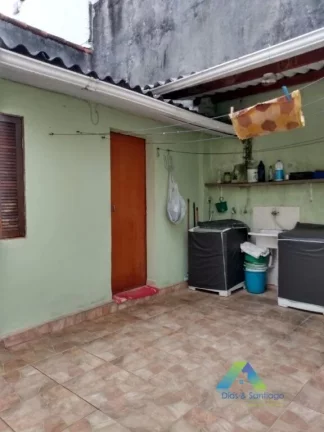 Imagem Casa com ótima localização com 2 dormitórios, 2 vagas de garagem com valor ,excelente!!!