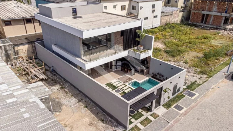 Imagem Casa 4 Quartos, 3 Suítes em Condomínio Fechado | Vargem Pequena | 202m²