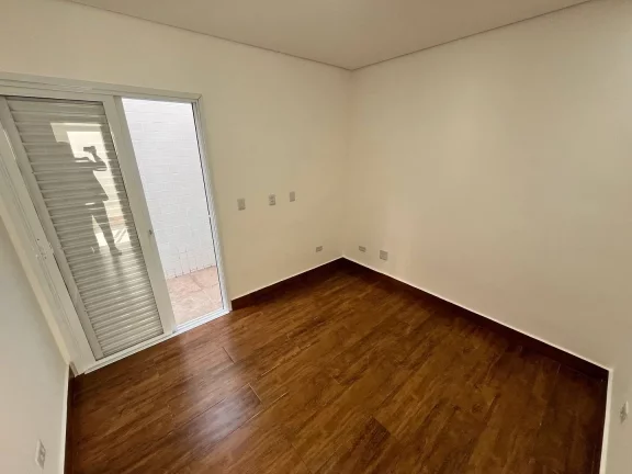 Imagem CASA SOBREPOSTA BAIXA NOVA EM FINO ACABAMENTO NO EMBARÉ