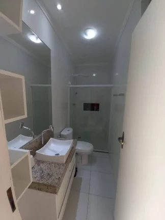 Imagem Casa à venda no Cirurgia: 4 quartos, área de lazer e 2 vagas de garagem - Confira!