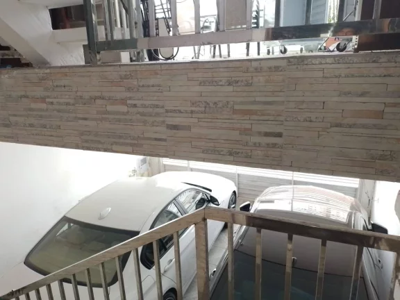 Imagem Sobrado Marvilhoso 200 m² 3 Dormitorios sendo 1 Suite 2 Vagas de Gargens