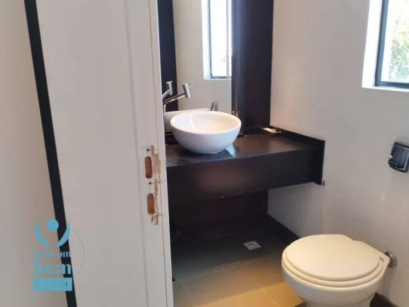 Imagem Sobrado semimobiliado para uso comercial com 150 m² à venda por R$ 749.000 - Mercês - Curitiba/PR