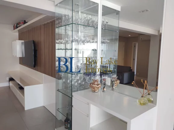 Imagem Vende apartamento Andar alto 122M² 3 Suítes Sacada Gourmet!! Família Mooca!