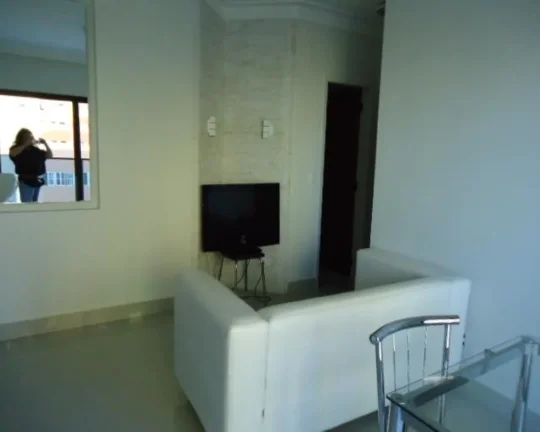 Imagem Flat à venda no Guarujá na praia das Pitangueiras.