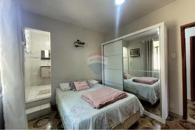 Imagem Casa com 5 quartos 200 m², Honório Gurgel, Rio de Janeiro.