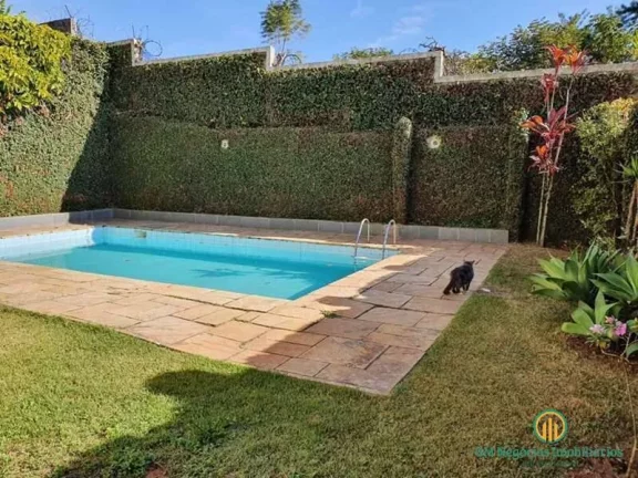 Imagem Casa com 3 suítes, piscina! Próximo ao Shopping Granja Viana