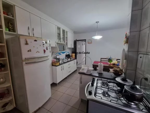 Imagem Sobrado à Venda com 3 dormitórios, 1 suíte, 2 vagas, com 190m², Jd Ocara em Santo André