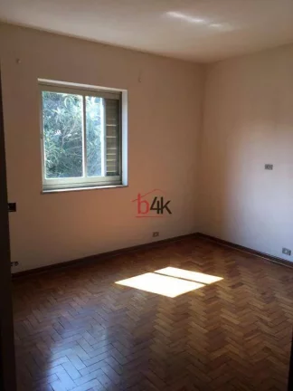 Imagem Apartamento com 3 dormitórios à venda em Moema!