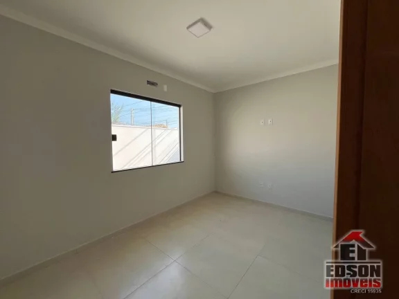 Imagem Casa 2 Quartos, Sala, Cozinha, Banheiro, Garagem, no Jardim Atlântico