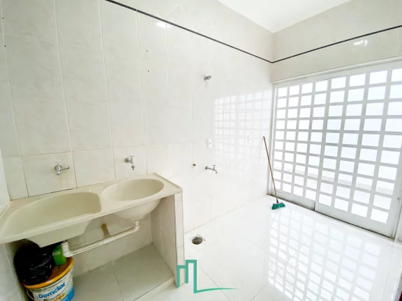 Imagem VENDE-SE LINDA CASA NO BAIRRO SÃO JOSÉ EM EXCELENTE LOCALIZAÇÃO!