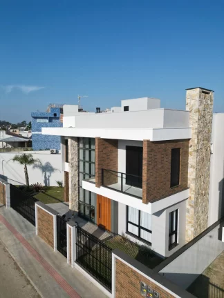 Imagem Casa à venda em Passo de Torres, Centro, com 3 quartos, 185,16m²
