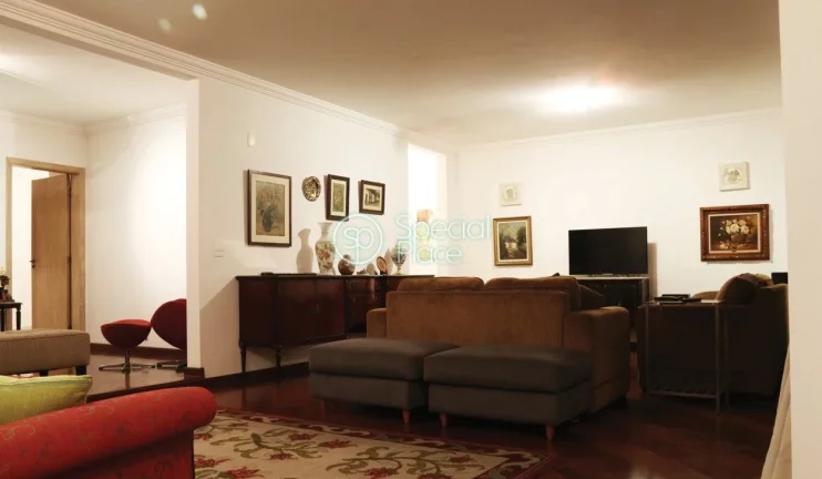 Imagem Excelente apartamento, 326 metros, 4 dormitórios, 2 suítes, 2 quartos com uma suíte americana, sa...