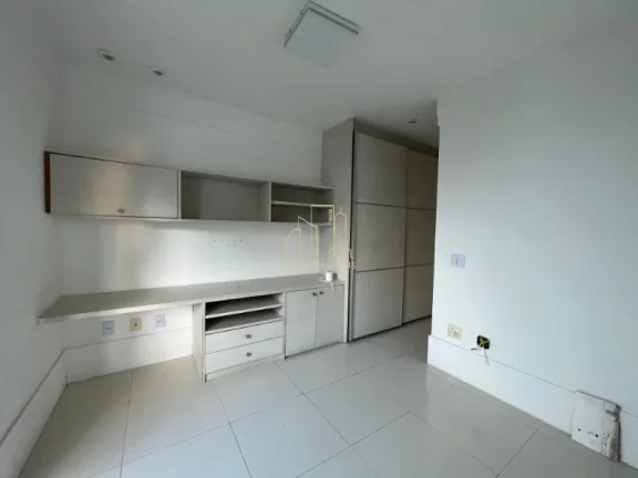 Imagem Apartamento de Alto Padrão com 4 Suítes ? Locação na Colina A em Patamares | Vista Mar